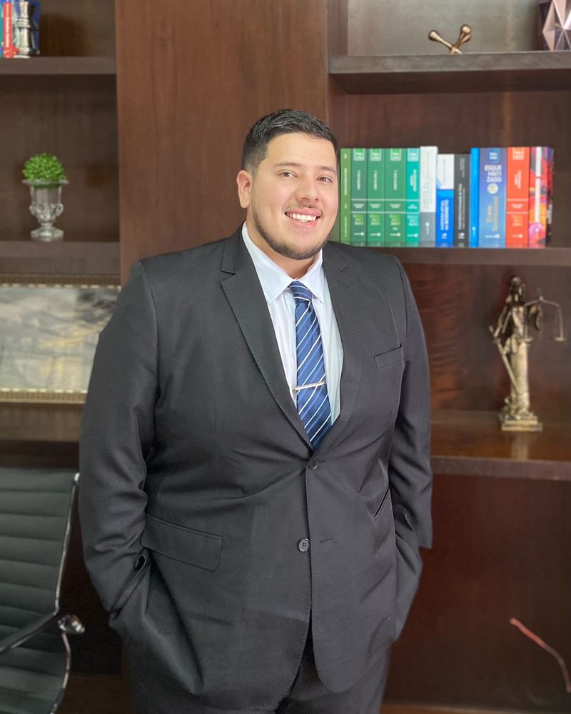 Dr. Thiago Carvalho, advogado